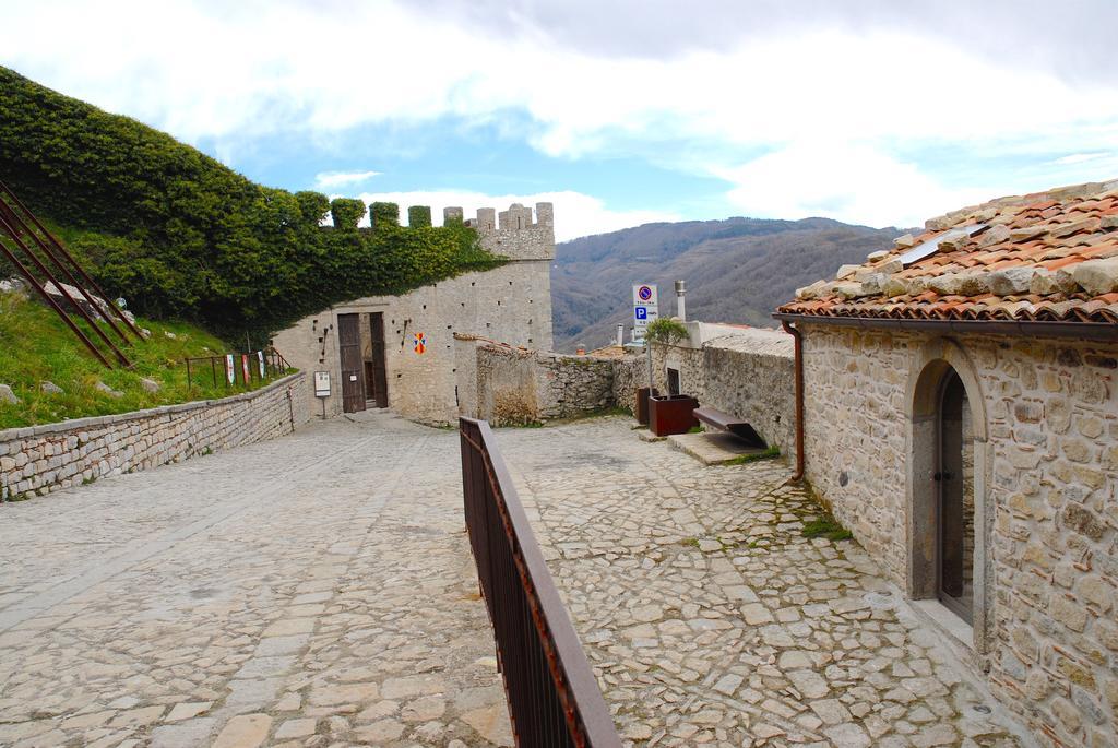 Luna - Aragon Home Holiday Montalbano Elicona Exterior foto